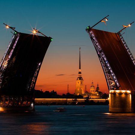 Sainthouse On Konnogvardeysky Daire St. Petersburg Dış mekan fotoğraf